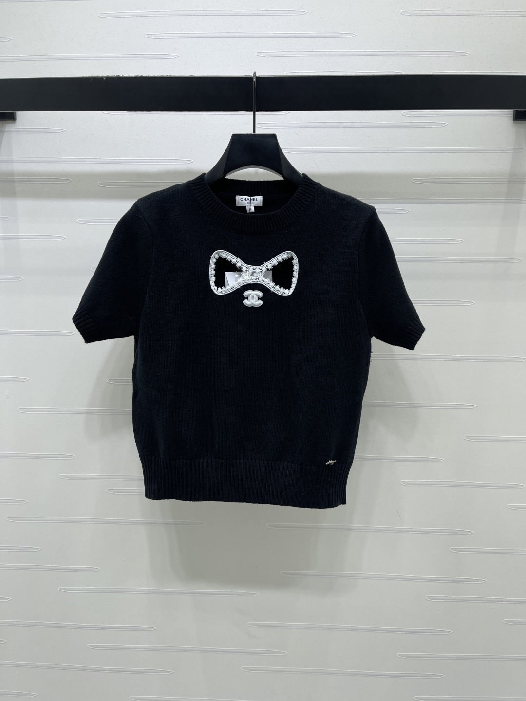 Women's short sleeves